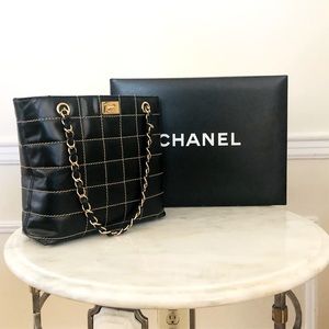 CHANEL beauty in excellent condition